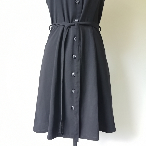 SOLD! Vintage button front belted midi dress - Picture 5 of 7